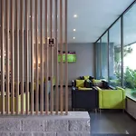 Hotel Express Lisbon Airport By Ihg 3*