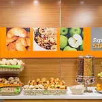 Hotel Express Lisbon Airport By Ihg 3*