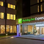 Hotel Express Lisbon Airport By Ihg 3*
