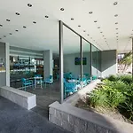 Hotel Express Lisbon Airport By Ihg