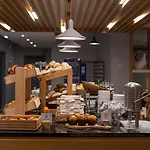 Express Lisbon Airport By Ihg