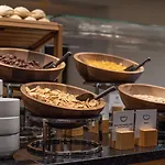 Express Lisbon Airport By Ihg Hotel