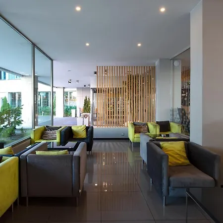 Express Lisbon Airport By Ihg 3*