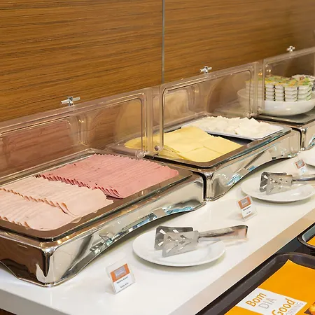 Express Lisbon Airport By Ihg Portela (Loures)