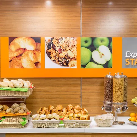 Hotel Express Lisbon Airport By Ihg 3*