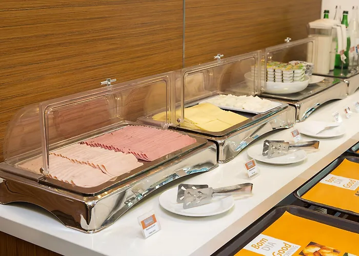 Express Lisbon Airport By Ihg Portela (Loures)