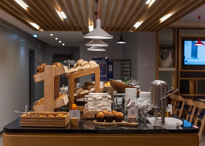 Express Lisbon Airport By Ihg