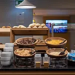 Express Lisbon Airport By Ihg Portela (Loures)