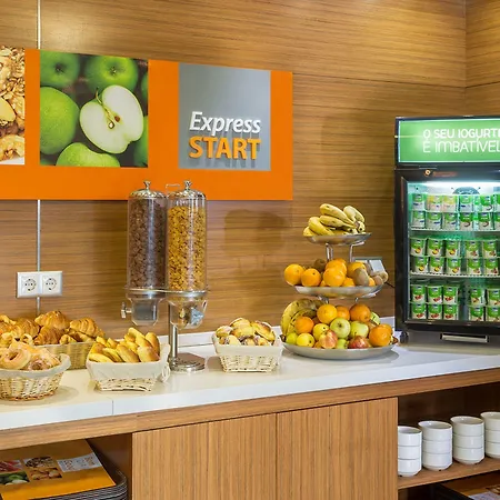 Express Lisbon Airport By Ihg