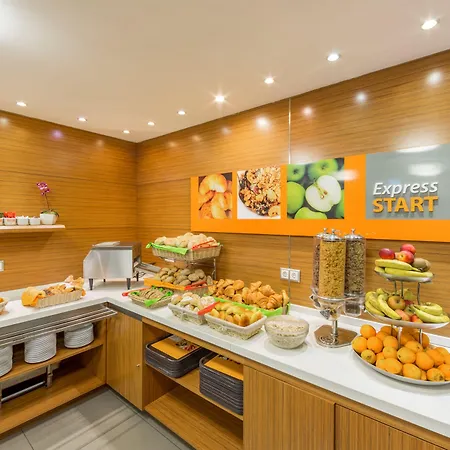فندق Express Lisbon Airport By Ihg 3*