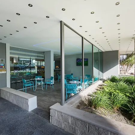 Hotel Express Lisbon Airport By Ihg