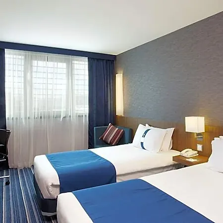 Express Lisbon Airport By Ihg