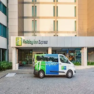 Hotel Express Lisbon Airport By Ihg