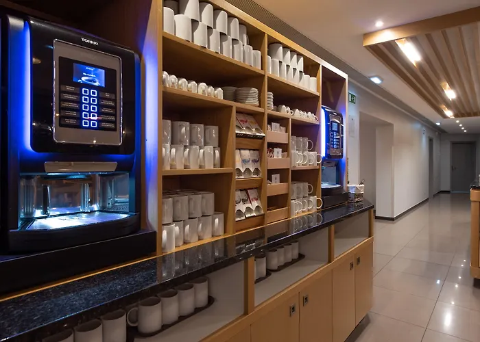 Express Lisbon Airport By Ihg