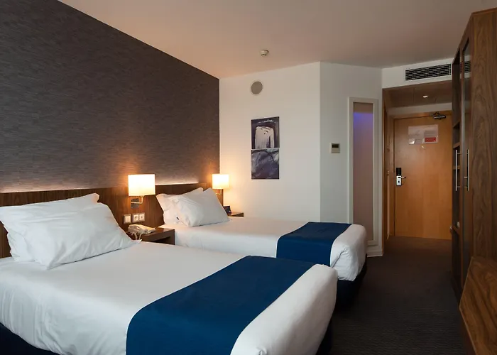 Express Lisbon Airport By Ihg 3*