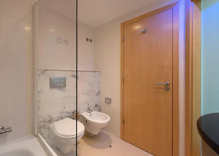 Hotel Express Lisbon Airport By Ihg Portela (Loures)