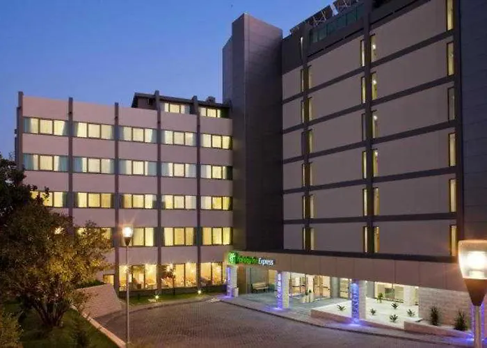 Hotel Express Lisbon Airport By Ihg Portela (Loures)