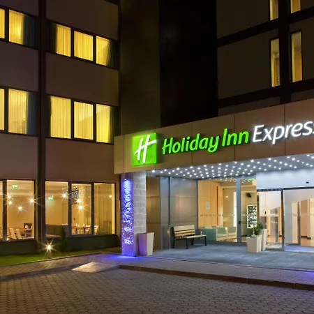 מלון Express Lisbon Airport By Ihg Portela (Loures)