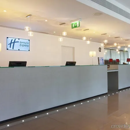 Express Lisbon Airport By Ihg מלון 3*